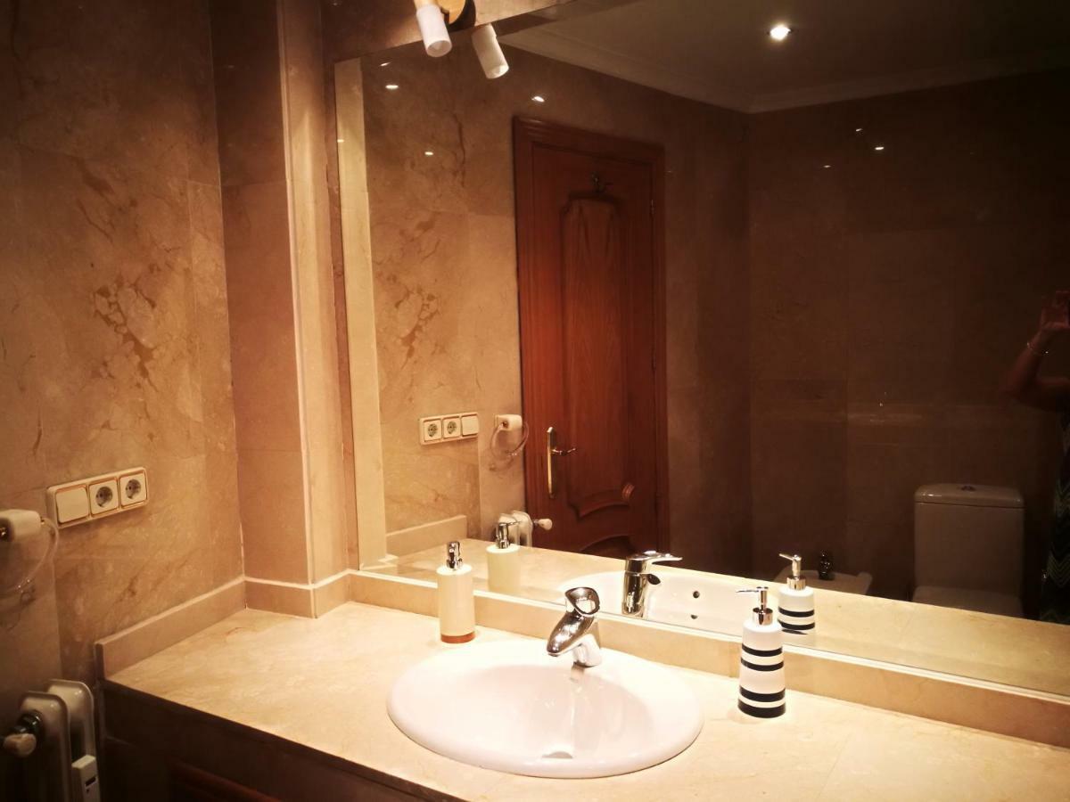 Apartamentos Torr Av America - Lopez De Hoyos - Chamartin Madrid Eksteriør billede