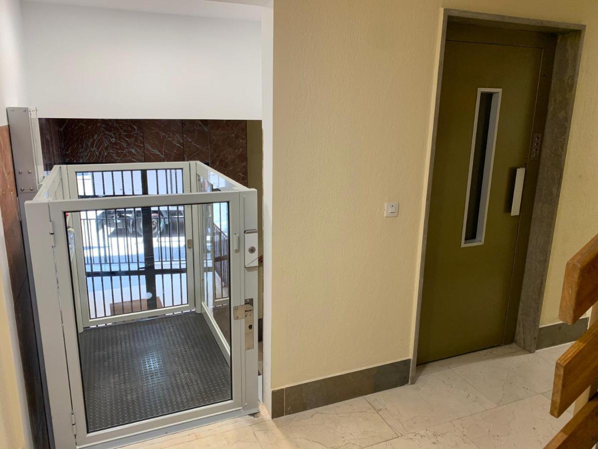 Apartamentos Torr Av America - Lopez De Hoyos - Chamartin Madrid Eksteriør billede
