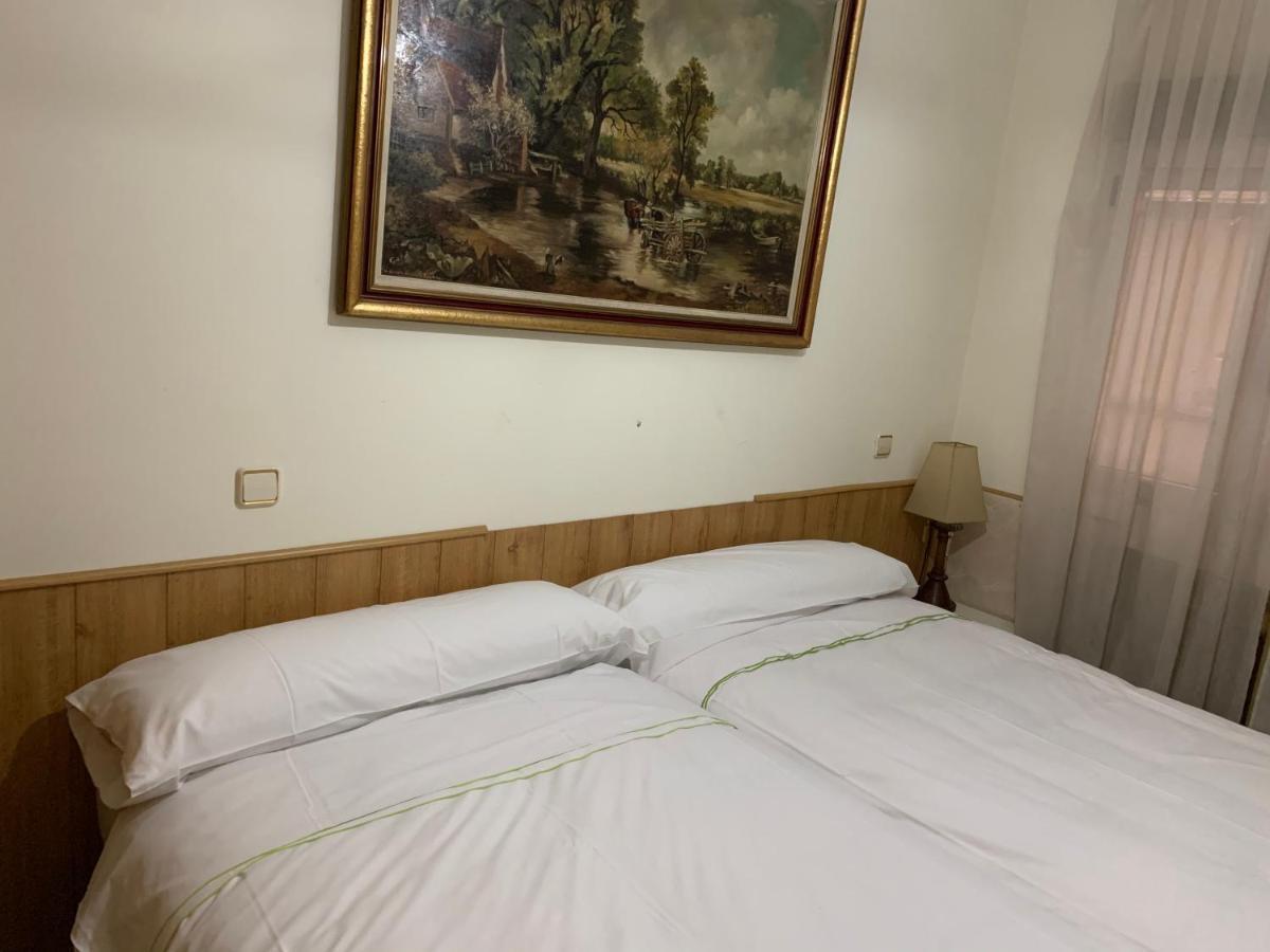 Apartamentos Torr Av America - Lopez De Hoyos - Chamartin Madrid Eksteriør billede